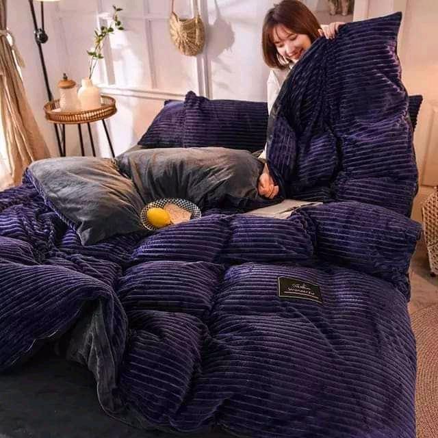 4-Piece Duvet Cover Set | Includes Duvet, Sheet & 2 Pillowcases
