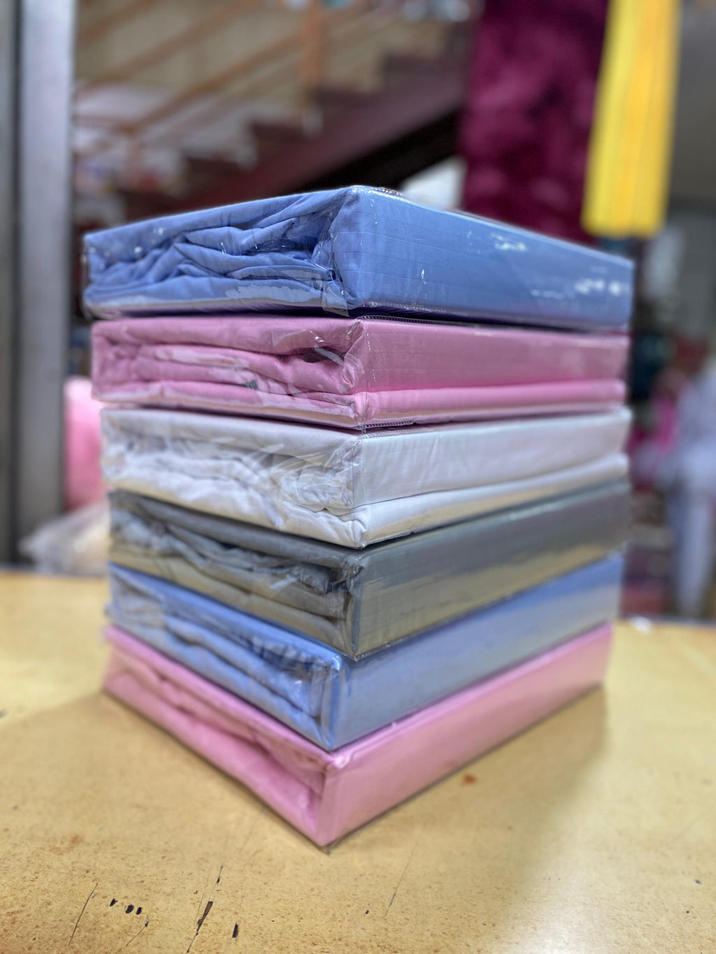 4-Piece Cotton Bedsheet Set - Choose 6x6 Size with 2 Pillowcases & 2 Fitted Sheets