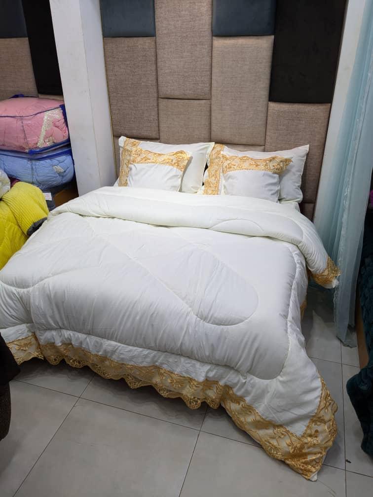 6-Piece Duvet Cover Set | Includes Duvet Cover, Bedsheet, 2 Pillows & 2 Cushions