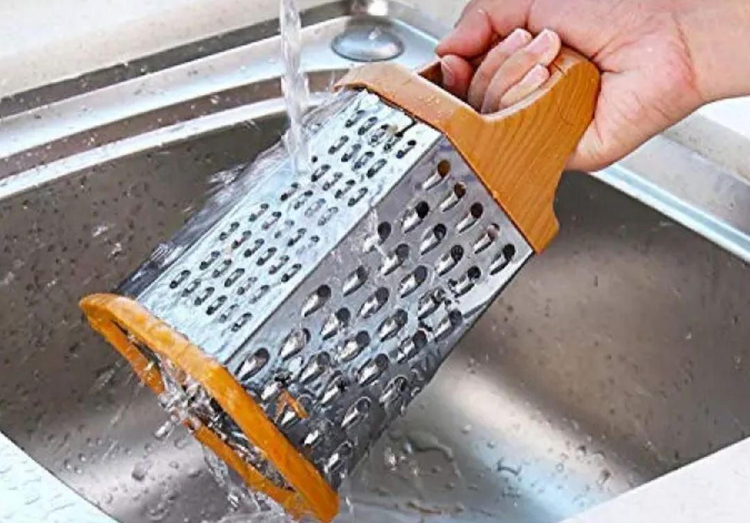 6-Sided Stainless Steel Box Grater – Sharp 304 Rust-Free Blades, Easy Grating & Slicing, Non-Slip Grip