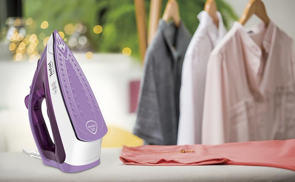 Tefal Easy Steam XL Iron – 1200W, Non-Stick Soleplate, Adjustable Steam, 220ml Tank