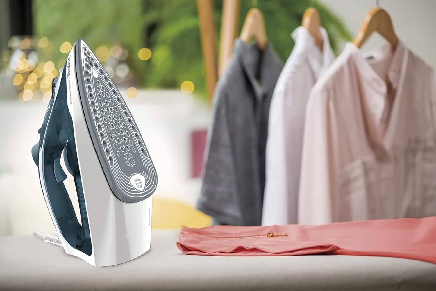 TEFAL Express Steam Iron – 2400W, Adjustable Steam, Non-Stick Soleplate, 270ml Tank