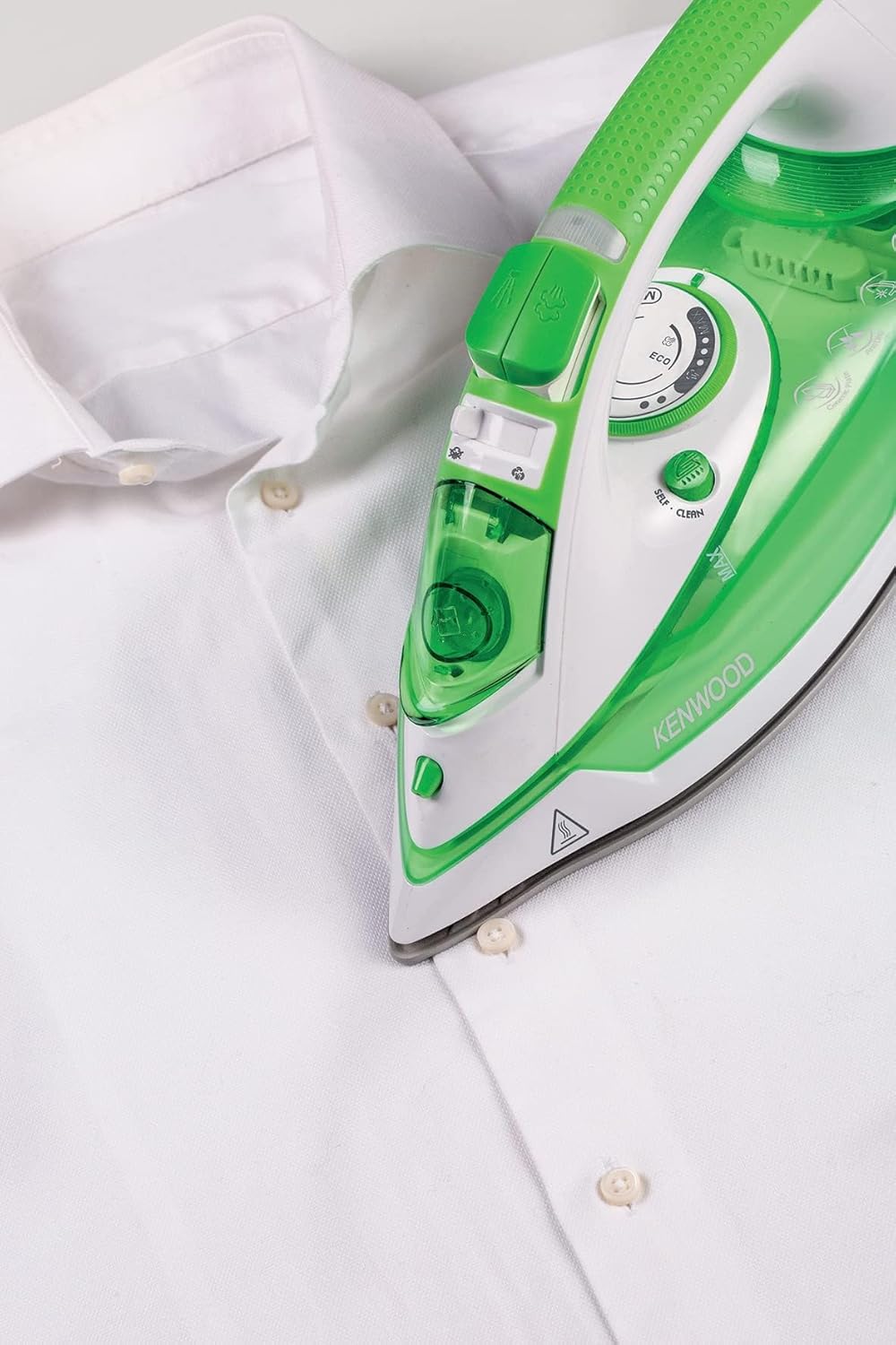 Kenwood STP70.000WG Steam Iron – 2600W Nuclear-Powered Ironing Beast