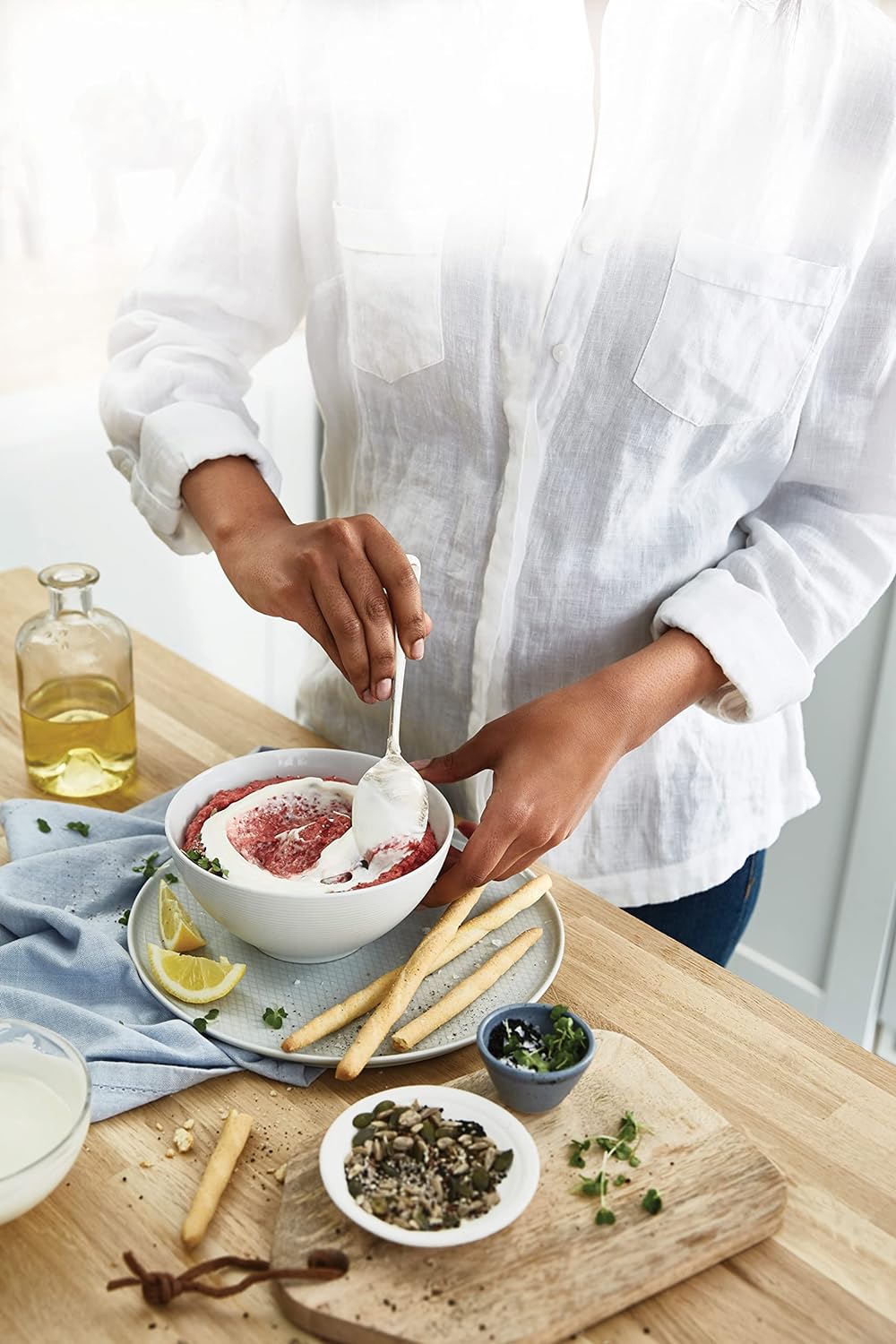 Kenwood 8-in-1 Food Processor, FDP03.C0WH – 750W Powerhouse for Chopping, Blending & Baking!