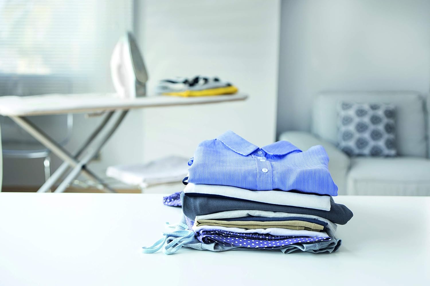 Kenwood STP70.000WG Steam Iron – 2600W Nuclear-Powered Ironing Beast