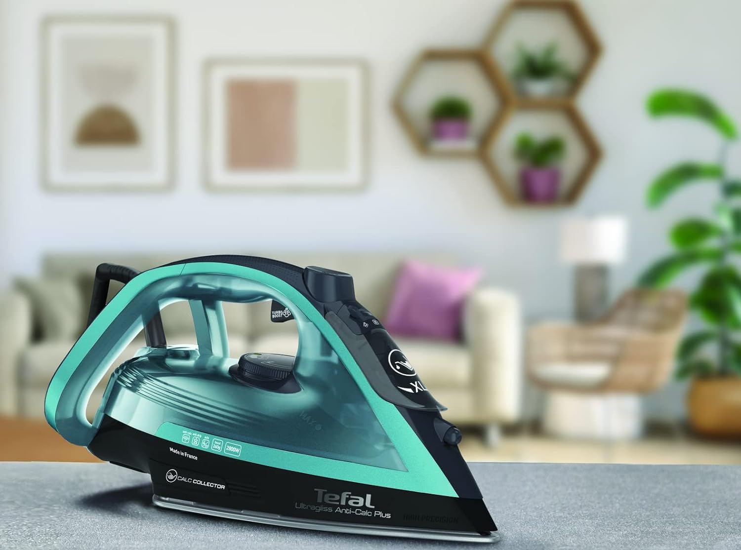 TEFAL Ultragliss Steam Iron – 2800W, Non-Stick Soleplate, High Steam Output, Made in France