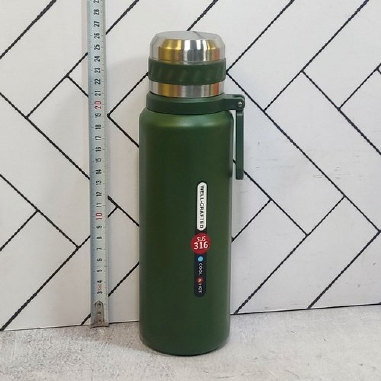 Insulated Thermos Flask 800ML CAPACITY– Well-Crafted Cool Hot Stainless Steel Vacuum Bottle with Leak-Proof Lid