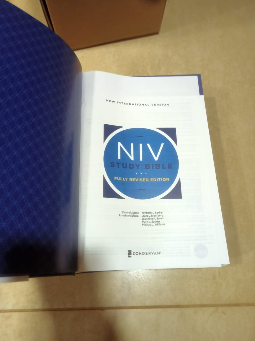 NIV Study Bible Fully Revised Edition | Personal Size Paperback with Red Letter | 21,000 Study Notes & Comfort Print