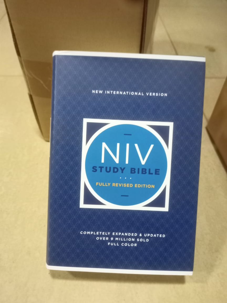 NIV Study Bible Fully Revised Edition | Personal Size Paperback with Red Letter | 21,000 Study Notes & Comfort Print