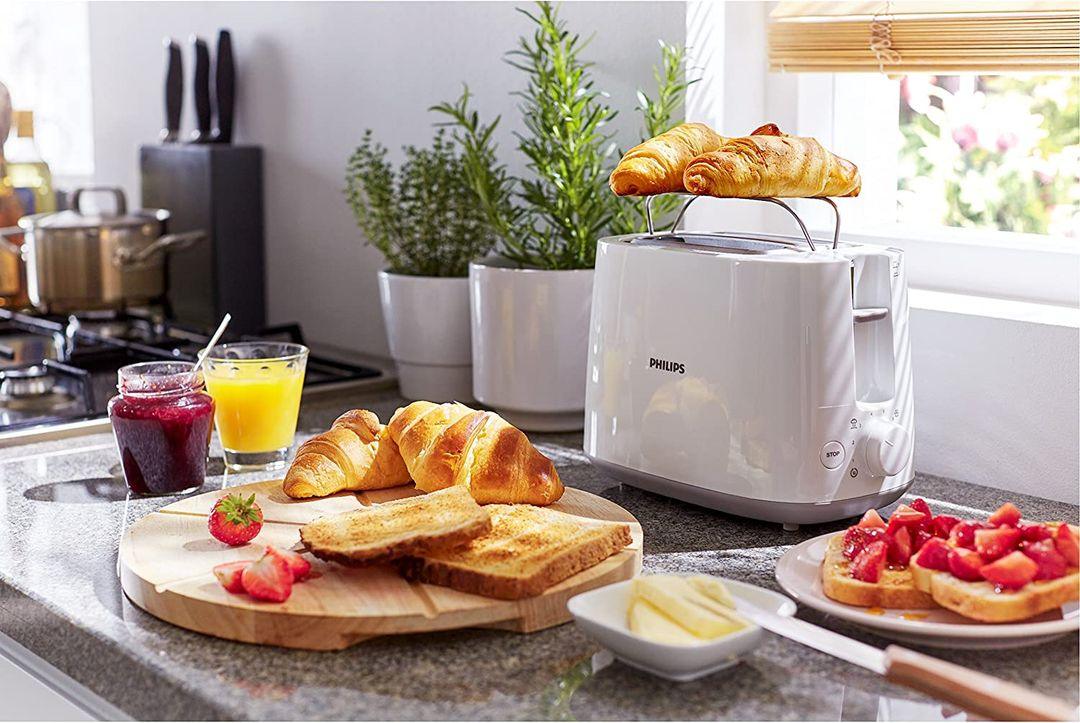 Philips HD2581 2-Slice Toaster | 830W, 8 Browning Levels, Reheat & Defrost Functions - LIFE STORES UGANDA