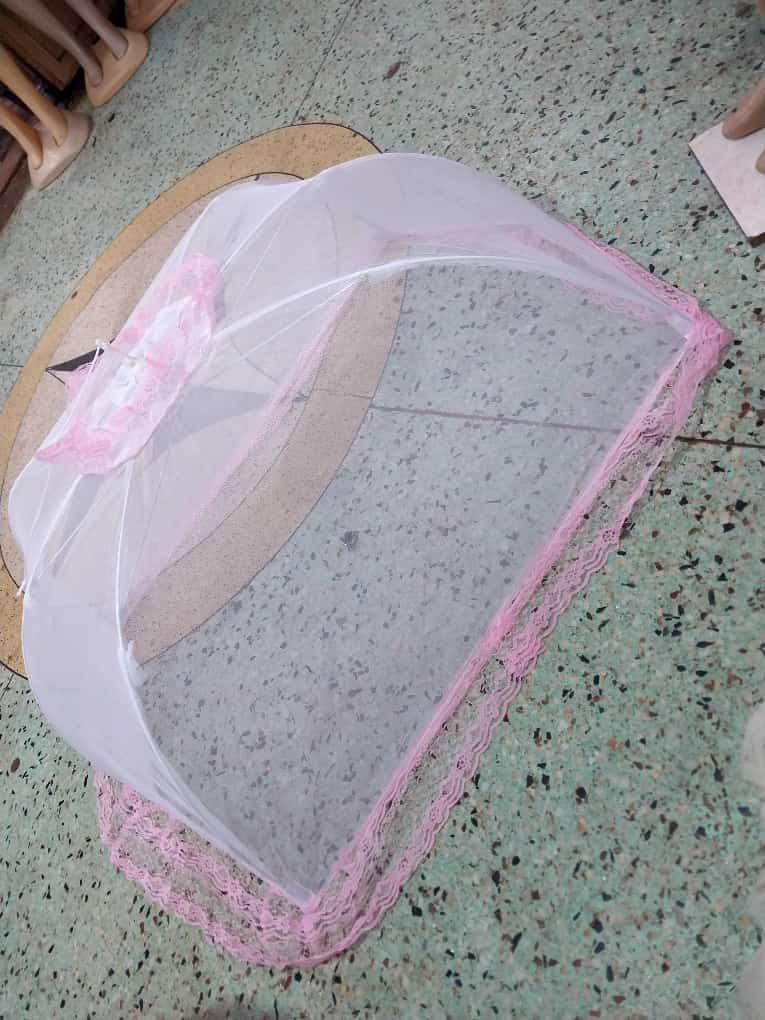 Auto Pop-Up Portable Baby Crib with Mosquito Net - Ultralight Travel Bed for Infants & Toddlers, Cotton Gift Box