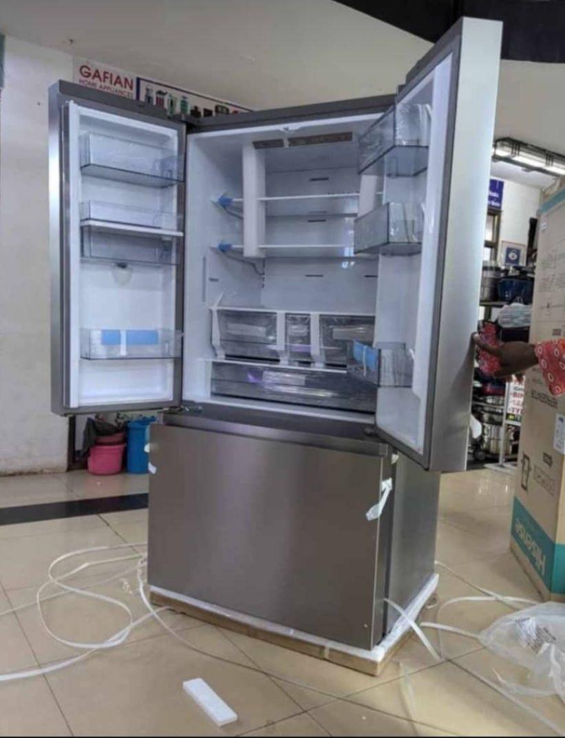 Hisense 820 Litre (Net 635L) French Door Refrigerator with Water Dispenser and Wi-Fi Connectivity (RF-82W42WSR) - LIFE STORES UGANDA