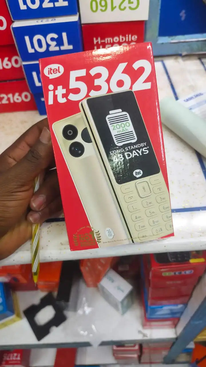 Itel IT5362 Feature Phone 2.8 Inch Big Screen 2000mAh Battery 3 SIM Cards Type-C Flashlight FM Radio
