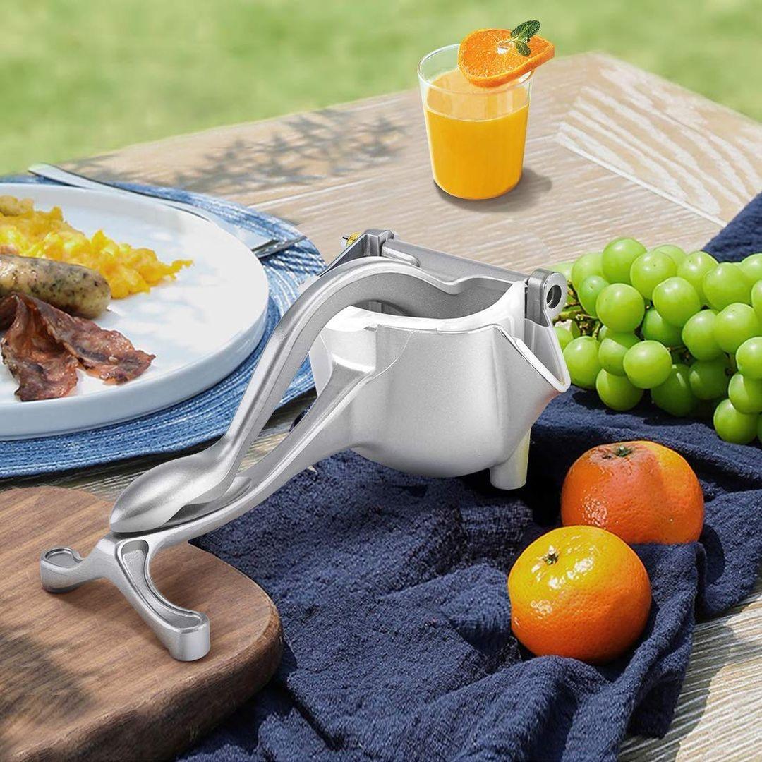 Manual Fruit Juicer – Portable & Heavy-Duty Citrus Extractor - LIFE STORES UGANDA