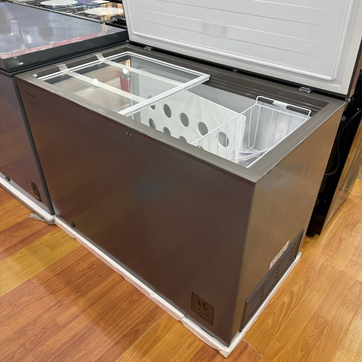 Hisense 550L Chest Freezer – A++ Energy Saving, Fast Freeze & -30°C Freezing