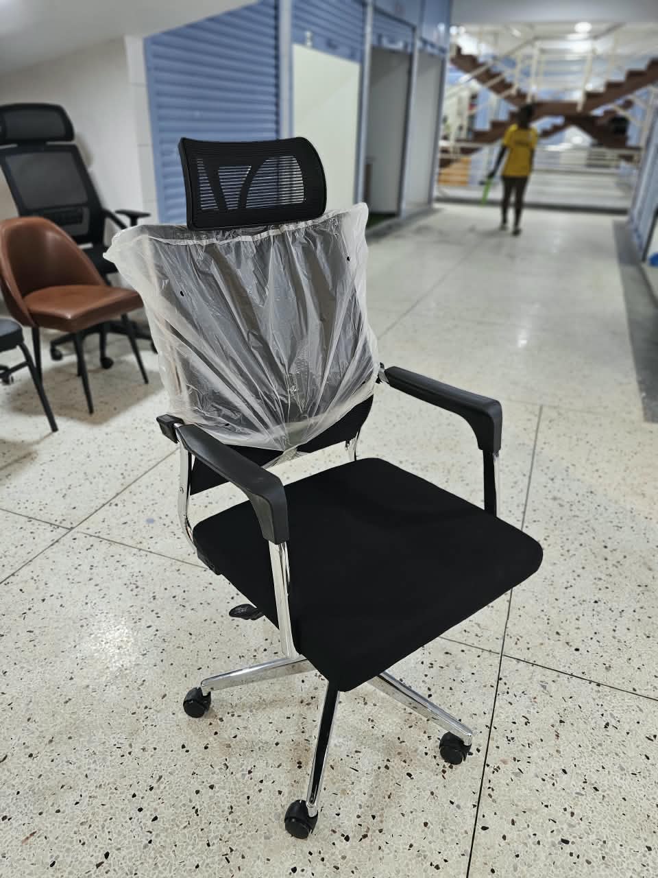 High Back Ergonomic Office Chair – Adjustable Lumbar Support, 3D Armrests & Headrest