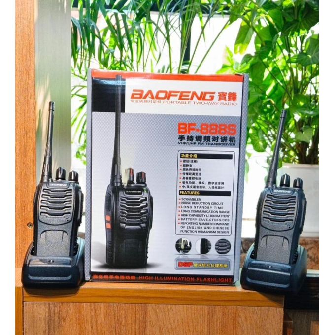 5KM Portable Two-Way Radio Walkie Talkie – Noise Reduction, Long Battery & LED Flashlight