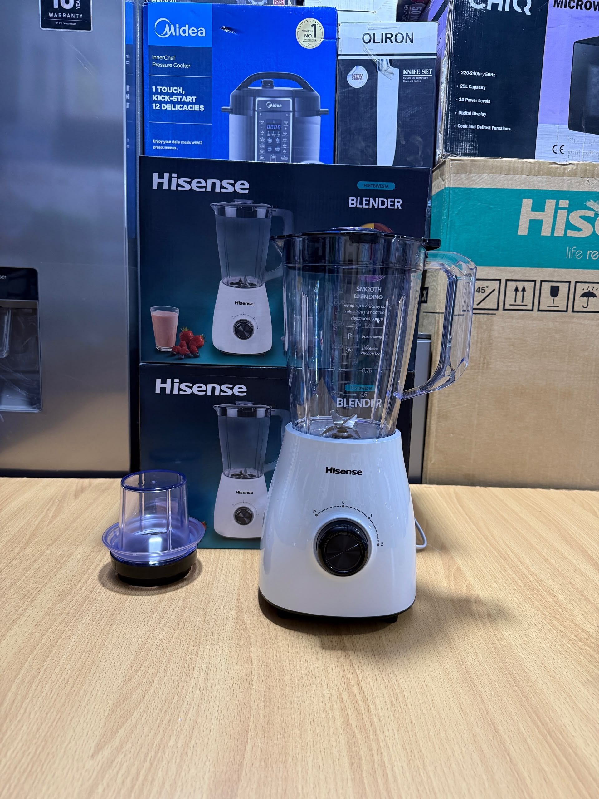 Hisense H15TBWES1A 1.5L 2-in-1 Blender & Grinder – 500W